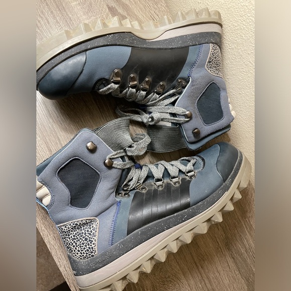 Adidas by Stella McCartney Women’s Size 8.5 Blue Eulampis Ankle Boots - Picture 10 of 11